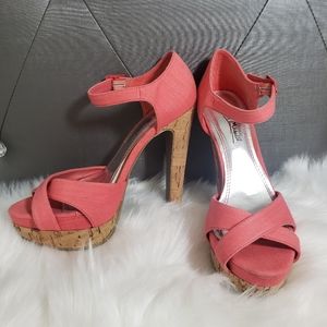 Anne Michaelle ankle strap platform